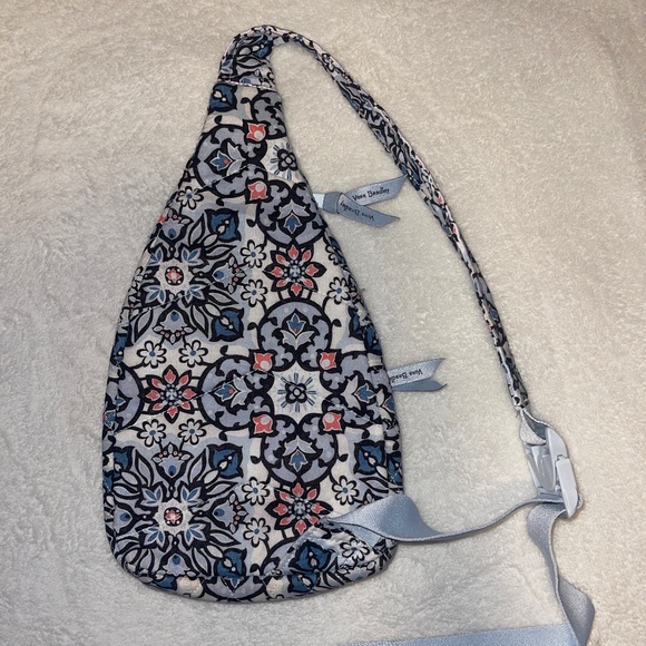 Vera Bradley Essential Backpack Sling Lisbon Medallion Print - Picture 5 of 5